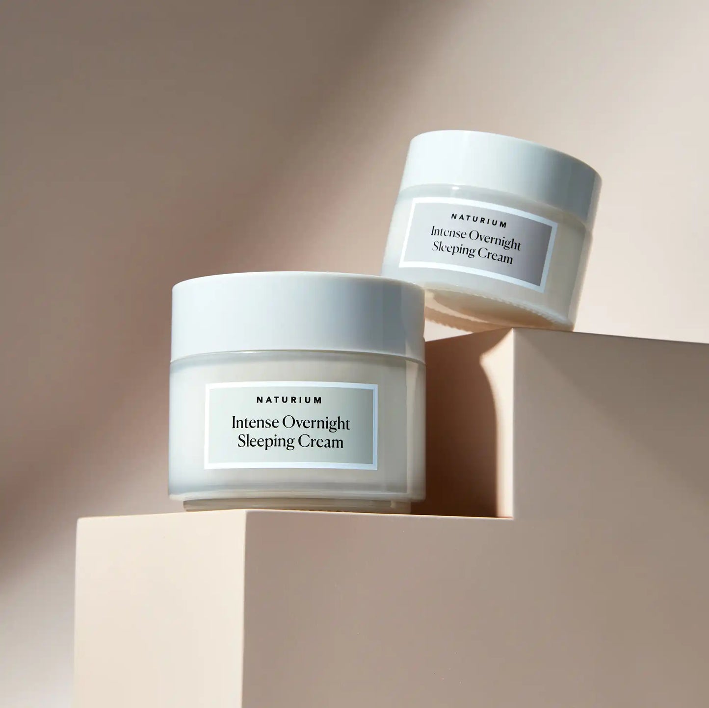 intense-overnight-sleeping-cream-jumbo-s9 11_18_2021_Naturium0552-crop.webp