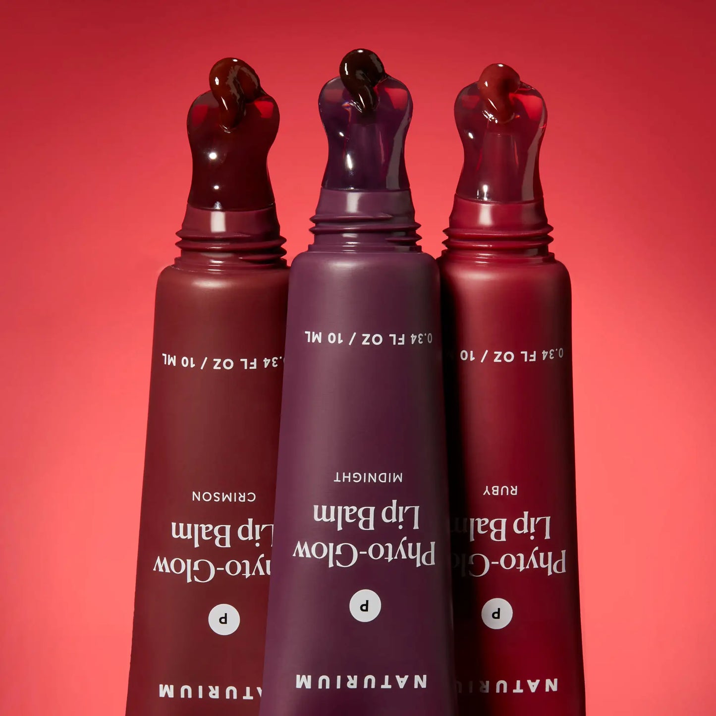 phyto-glow-lip-balm-crimson-c0 phytoglow-moody_6357-crop_1_e73a7054-8061-4f72-8a58-c0111f6fcffa.webp